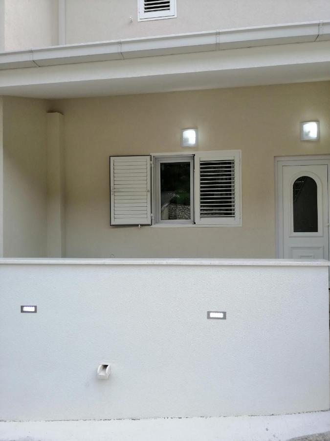 Apartment Lijana Sea View Tučepi Extérieur photo